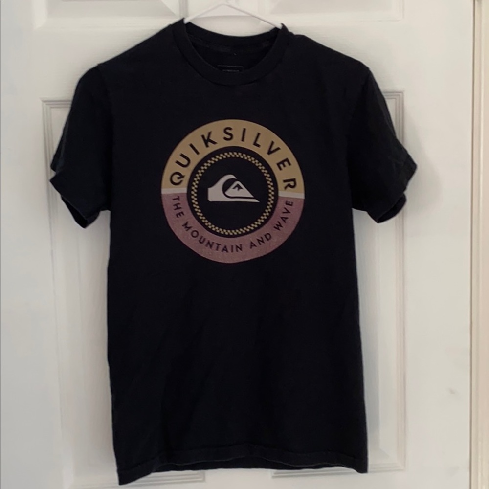 Black t-shirt